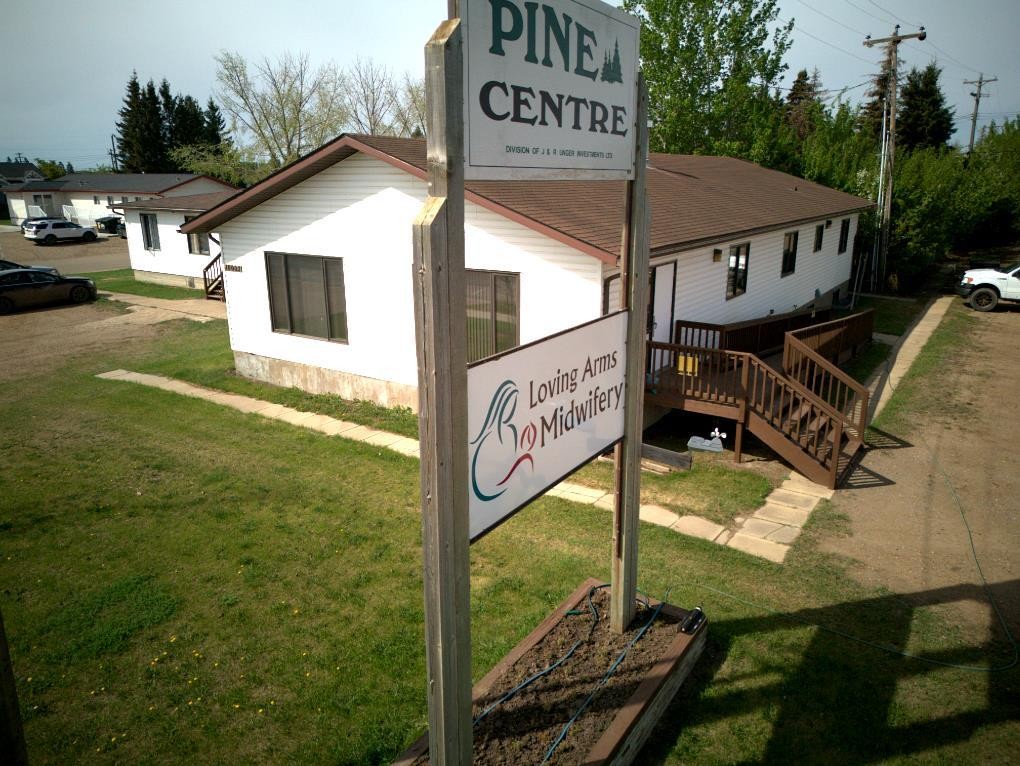 10002 96 Avenue, La Crete, AB