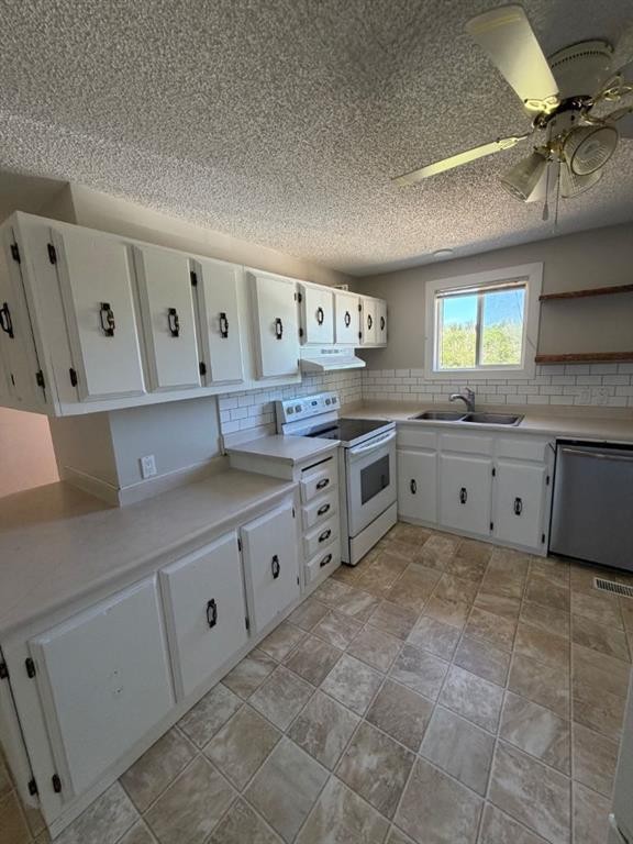 9701 95 Street, La Crete, AB