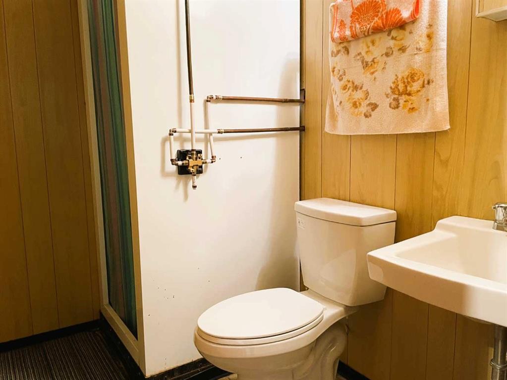 11209 103 Avenue, Fairview, AB - Indoor Photo Showing Bathroom