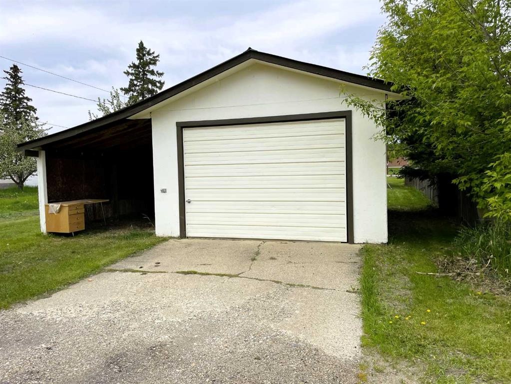 11209 103 Avenue, Fairview, AB - Outdoor With Exterior
