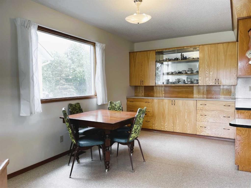 11209 103 Avenue, Fairview, AB - Indoor Photo Showing Dining Room