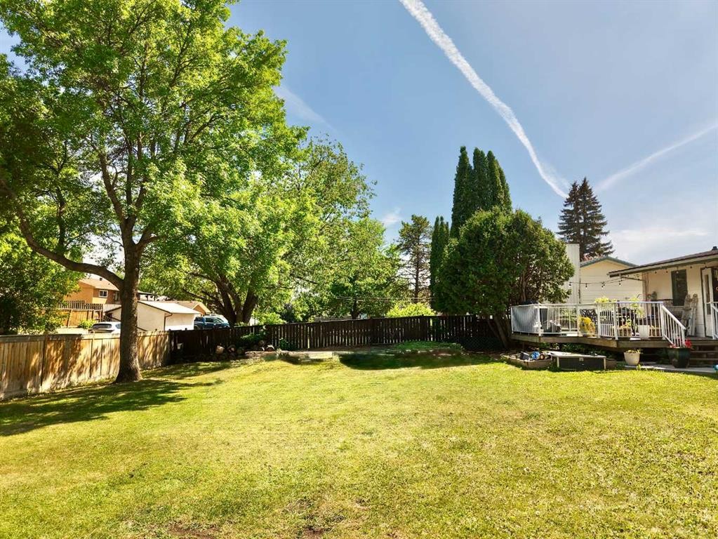 8301 94 Street, Peace River, AB