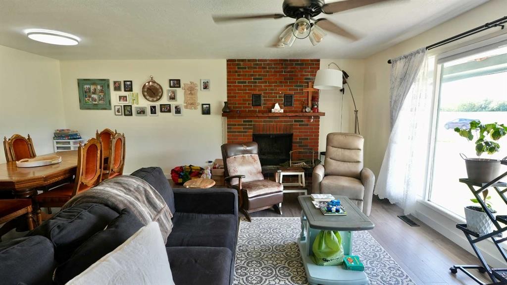 8301 94 Street, Peace River, AB