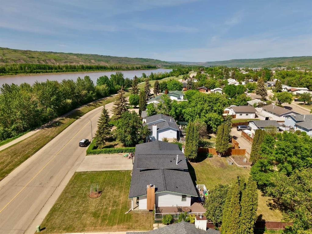 8301 94 Street, Peace River, AB