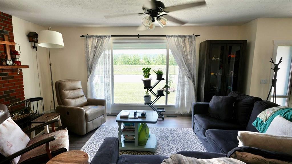 8301 94 Street, Peace River, AB