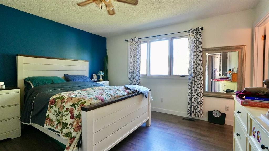 8301 94 Street, Peace River, AB