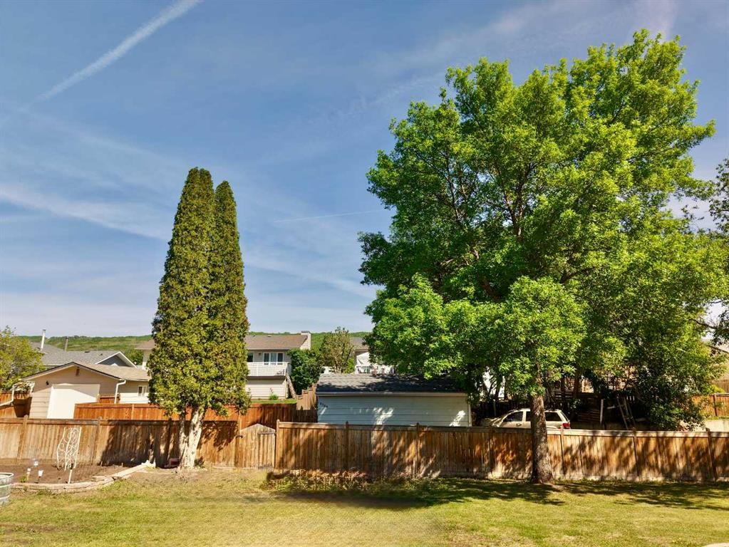 8301 94 Street, Peace River, AB