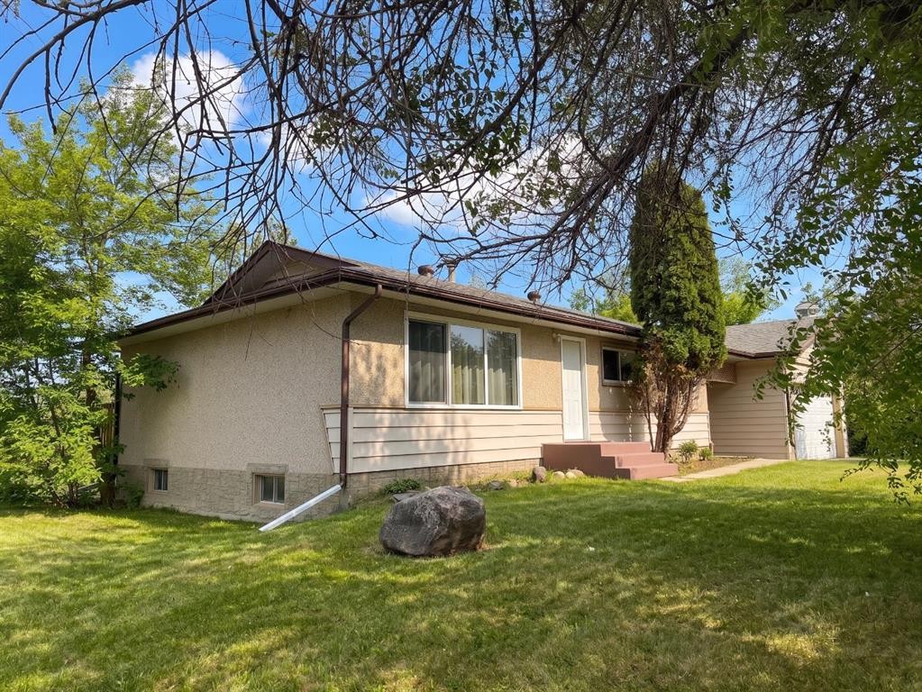 4617 Pleasantview Drive, High Prairie, AB
