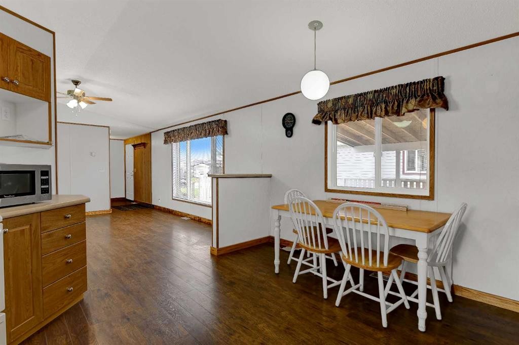 9709 110 Avenue, Clairmont, AB - Indoor