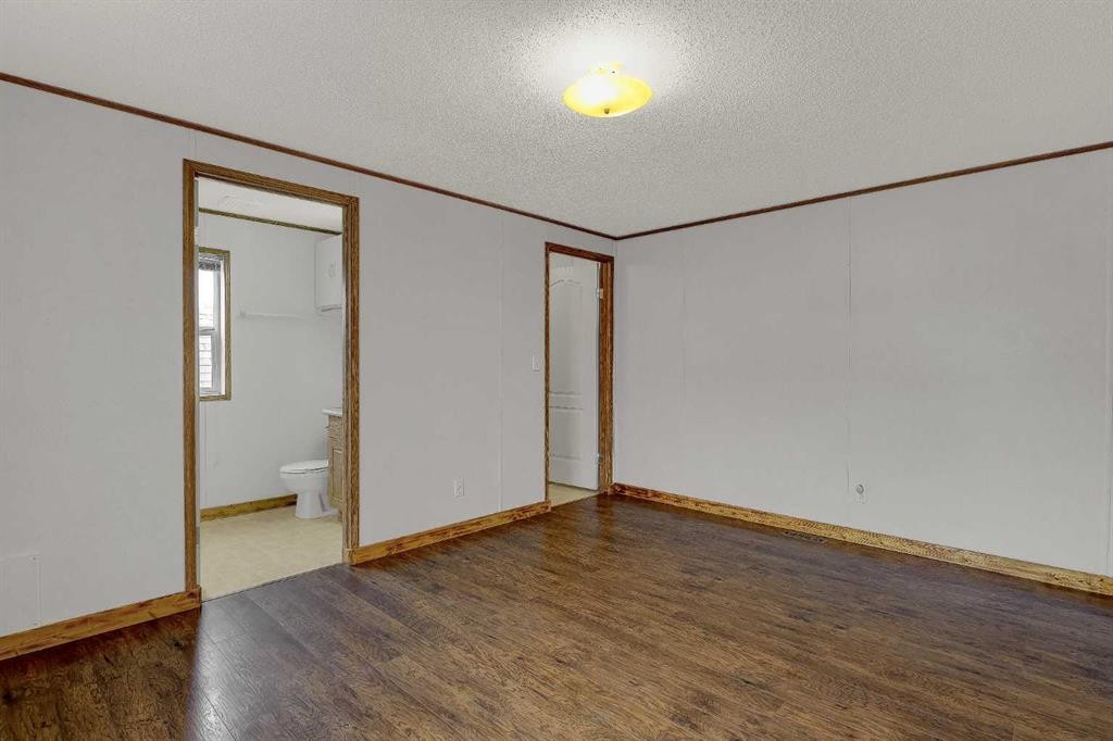 9709 110 Avenue, Clairmont, AB - Indoor Photo Showing Other Room