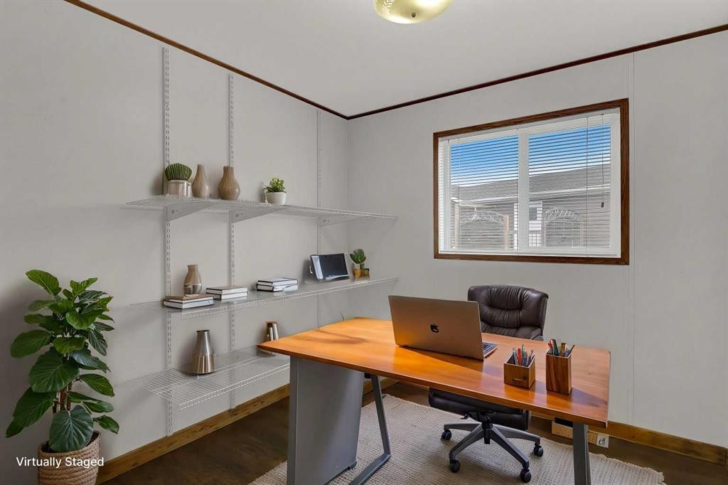 9709 110 Avenue, Clairmont, AB - Indoor Photo Showing Office