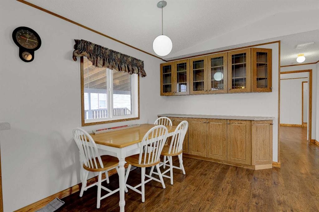 9709 110 Avenue, Clairmont, AB - Indoor Photo Showing Dining Room