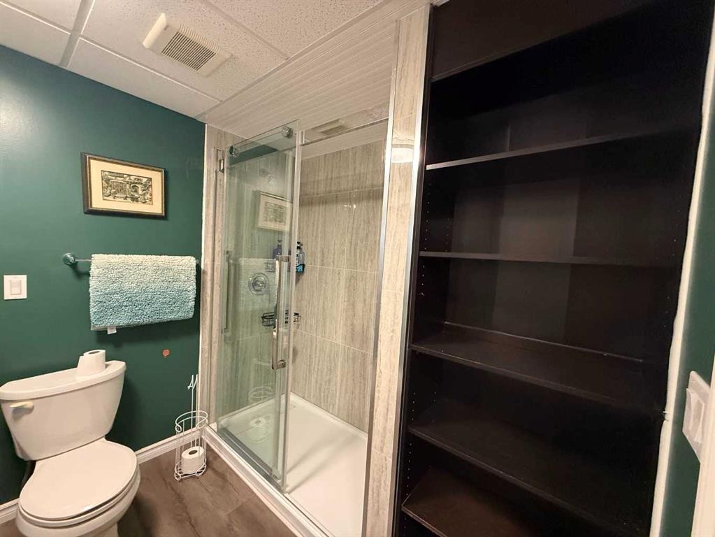 9913 72 Avenue, Peace River, AB