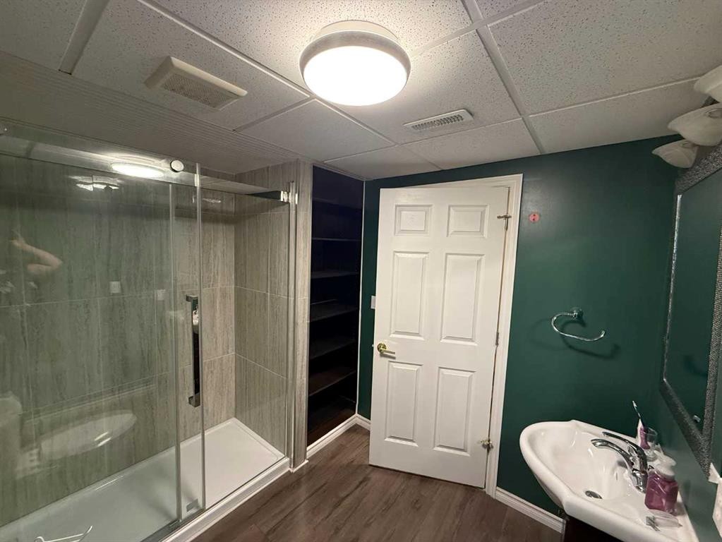 9913 72 Avenue, Peace River, AB