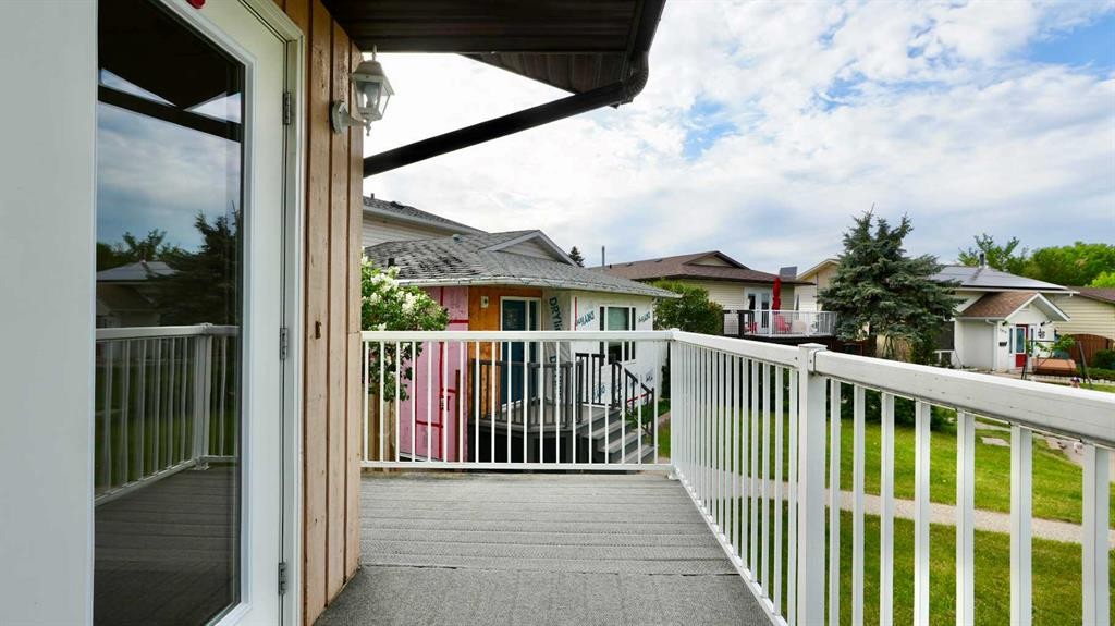 9805 75 Avenue, Peace River, AB