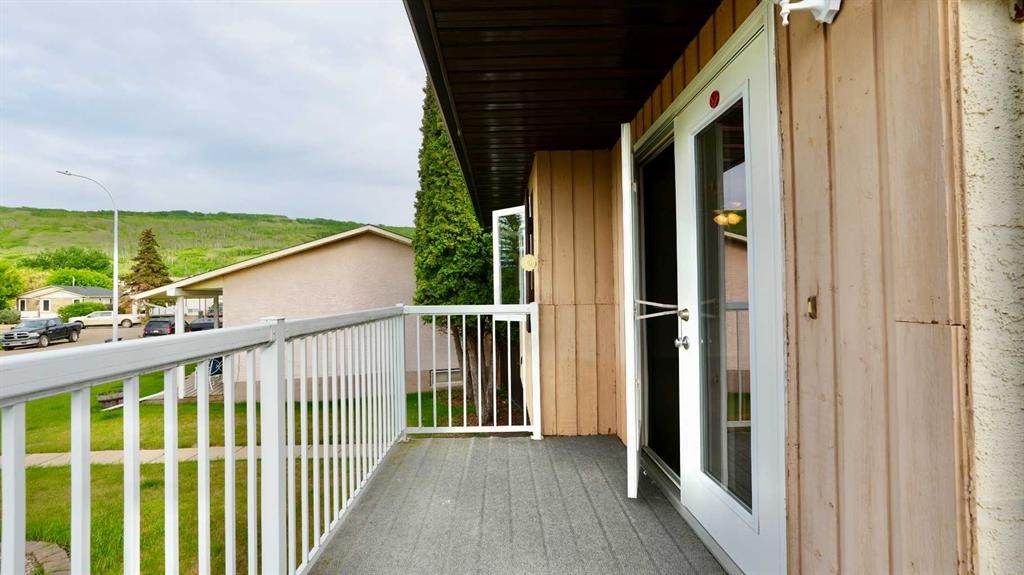 9805 75 Avenue, Peace River, AB