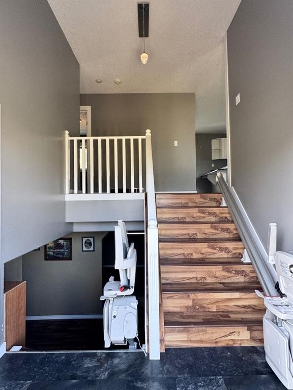 908 4 Avenue, Hines Creek, AB - Indoor Photo Showing Other Room