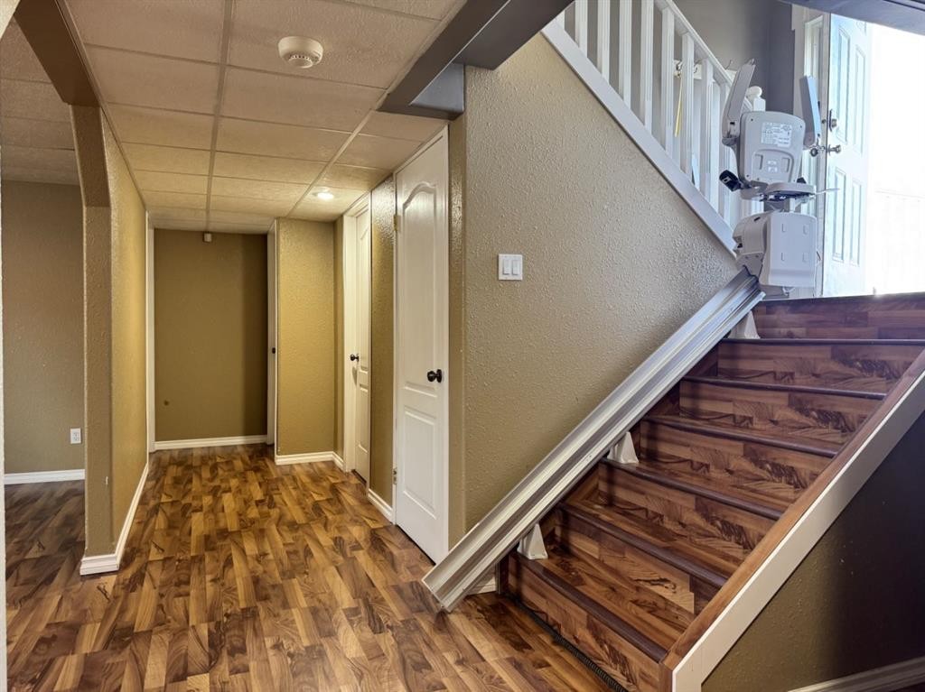908 4 Avenue, Hines Creek, AB - Indoor Photo Showing Other Room