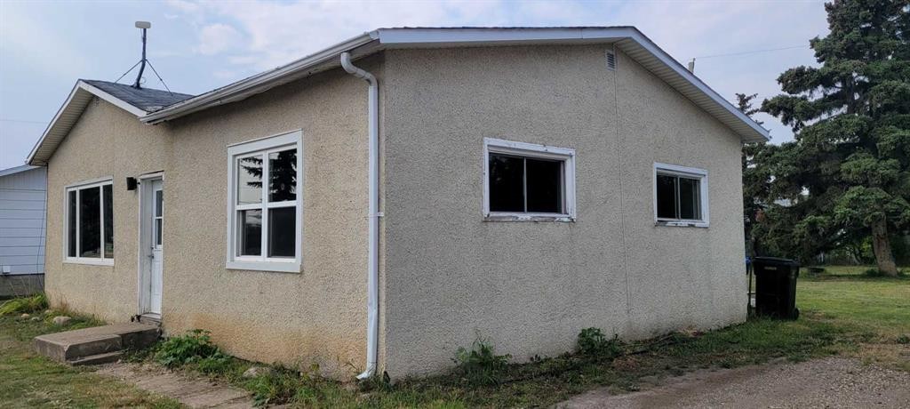 10304 114 Street, Fairview, AB - Outdoor With Exterior