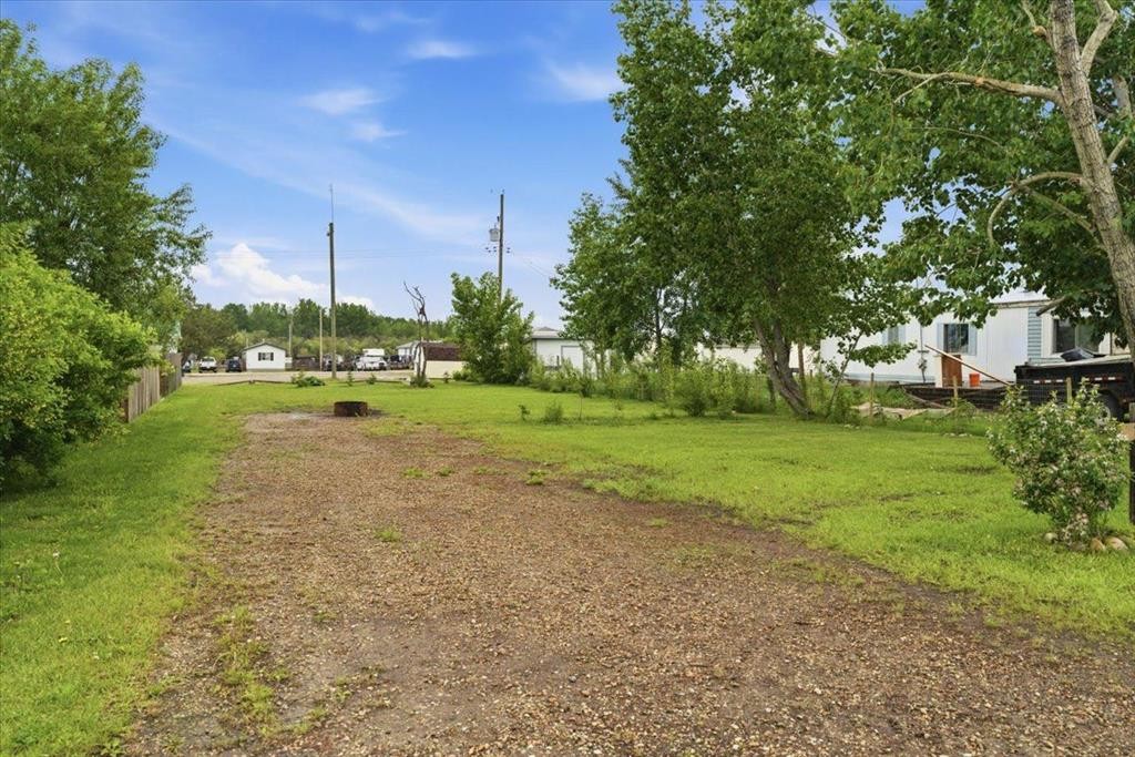 10105 99 Avenue, Bezanson, AB