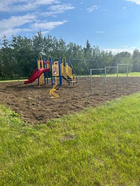 18-721022 Range Road 54, Clairmont, AB