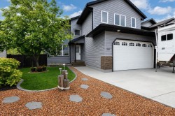 9211 102 Avenue Sexsmith, AB T0H 3C0