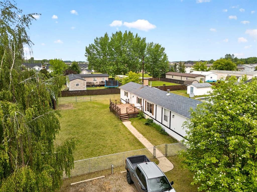 10414 103 Avenue, La Crete, AB - Outdoor