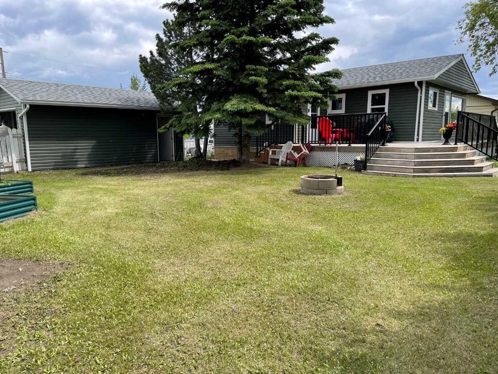 932 4 Avenue, Hines Creek, AB