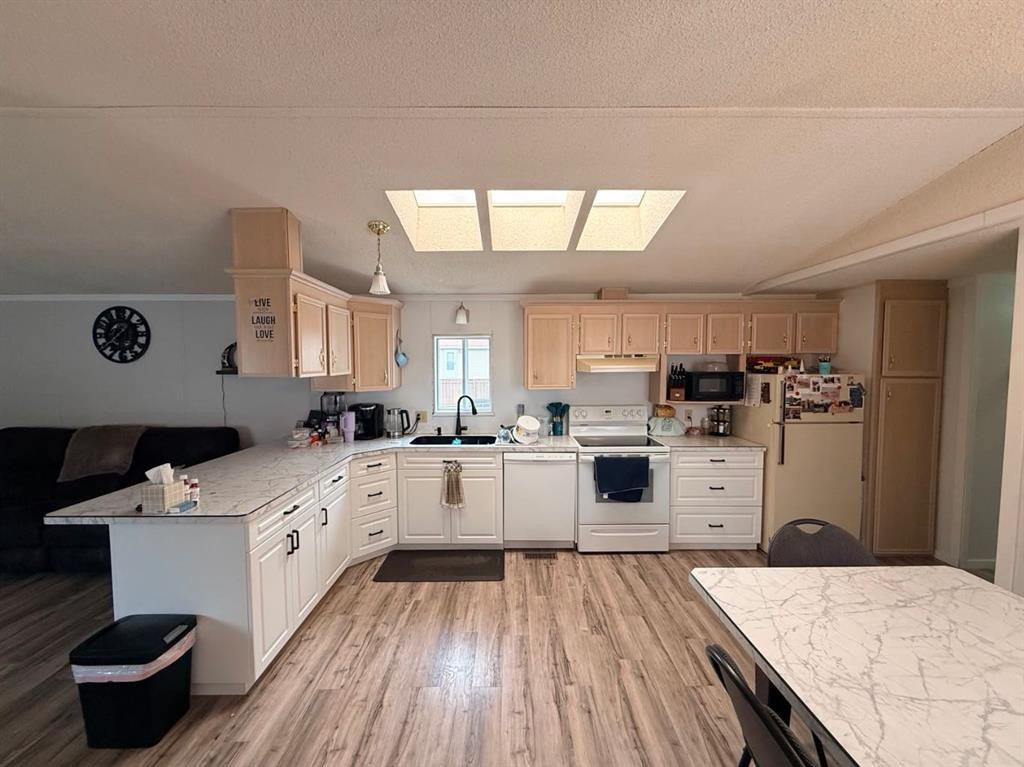 10109 105 Ave, La Crete, AB
