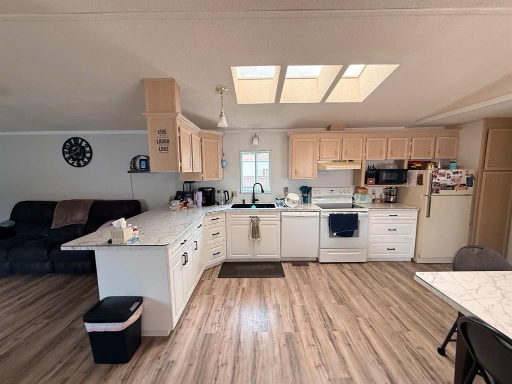 10109 105 Ave, La Crete, AB