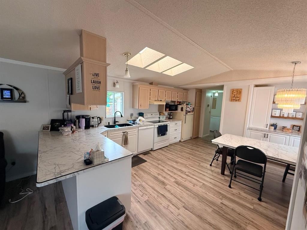 10109 105 Ave, La Crete, AB