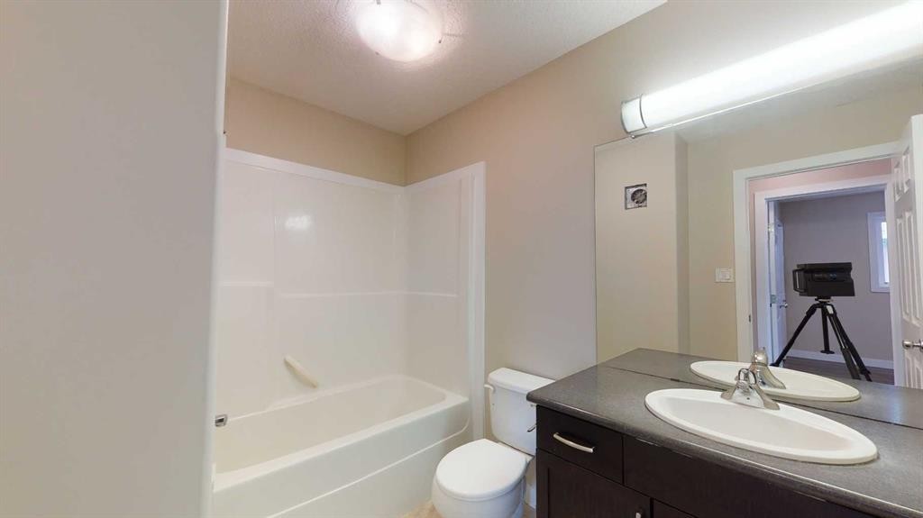 A & B-8876 75 Avenue, Grande Prairie, AB