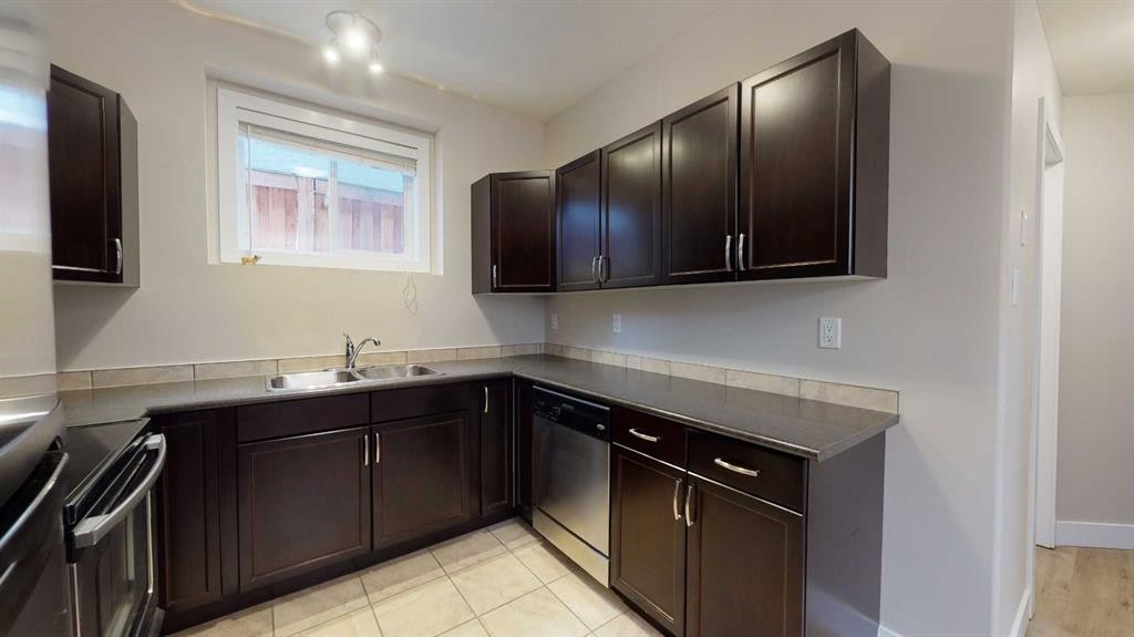 A & B-8876 75 Avenue, Grande Prairie, AB