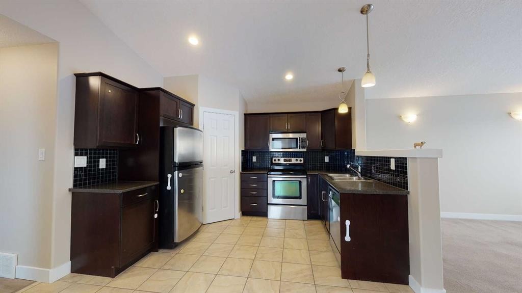 A & B-8876 75 Avenue, Grande Prairie, AB