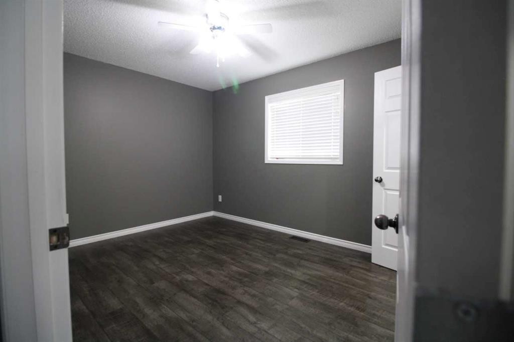 80 Deerglen, High Level, AB