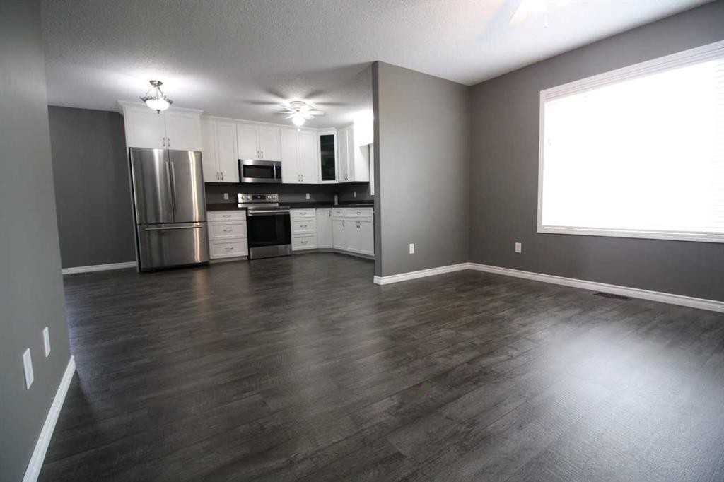 80 Deerglen, High Level, AB