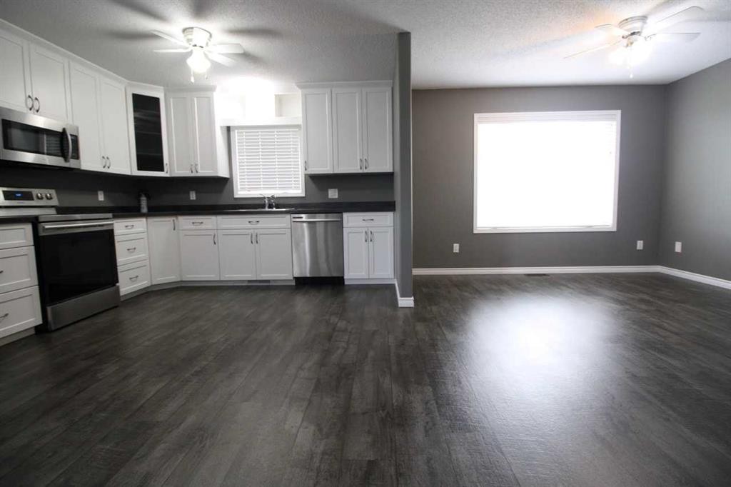 80 Deerglen, High Level, AB