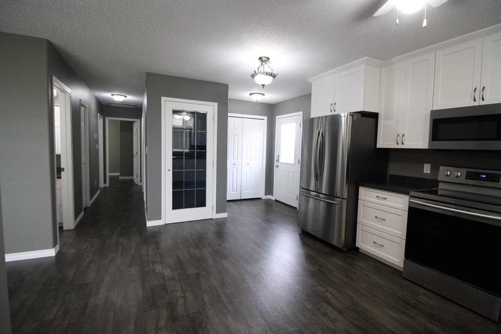 80 Deerglen, High Level, AB