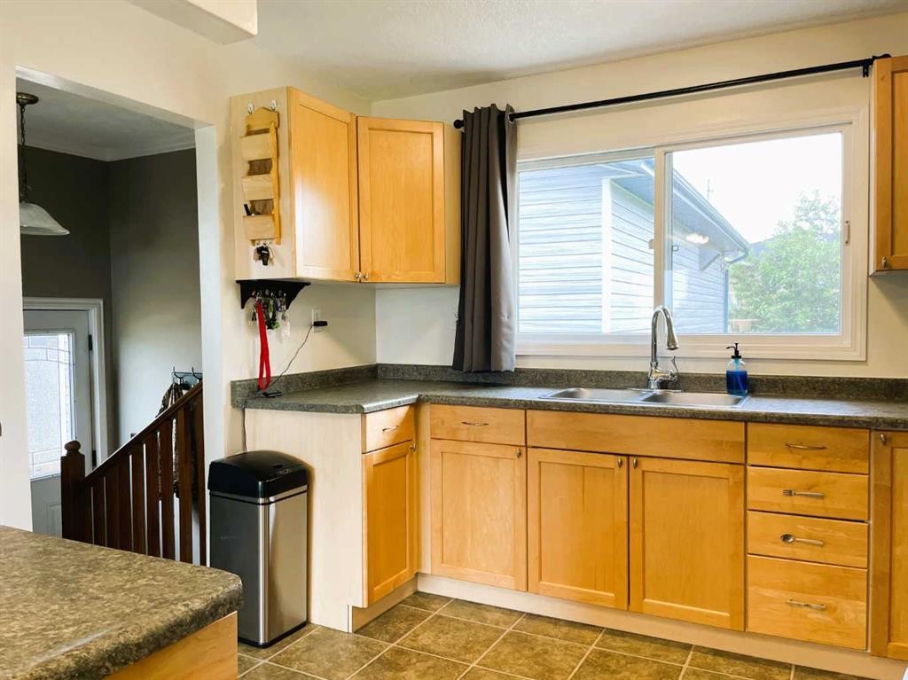 4330 49 Avenue, Grimshaw, AB
