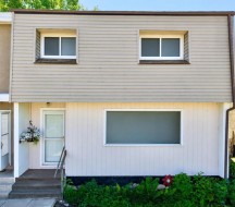 9527 89 Avenue Peace River, AB T8S 1G7