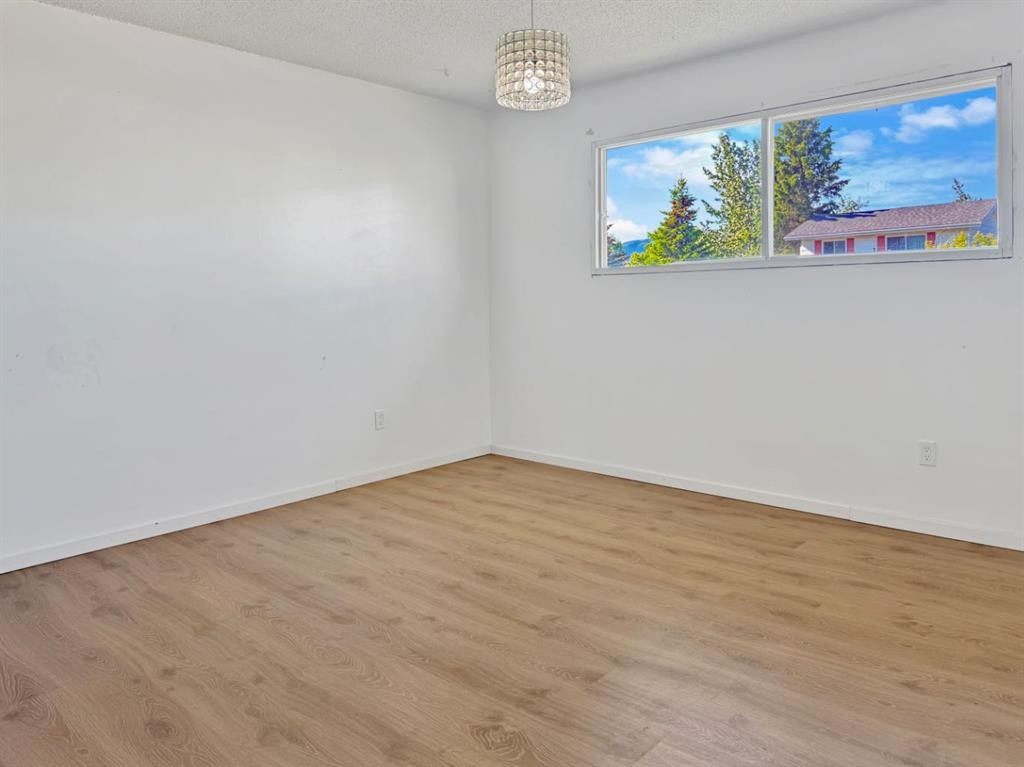 10987 97 Avenue, Grande Cache, AB