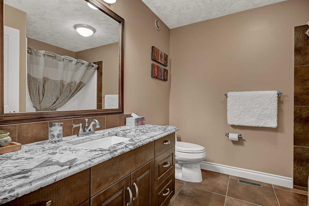 1130 Redlow Drive, Beaverlodge, AB