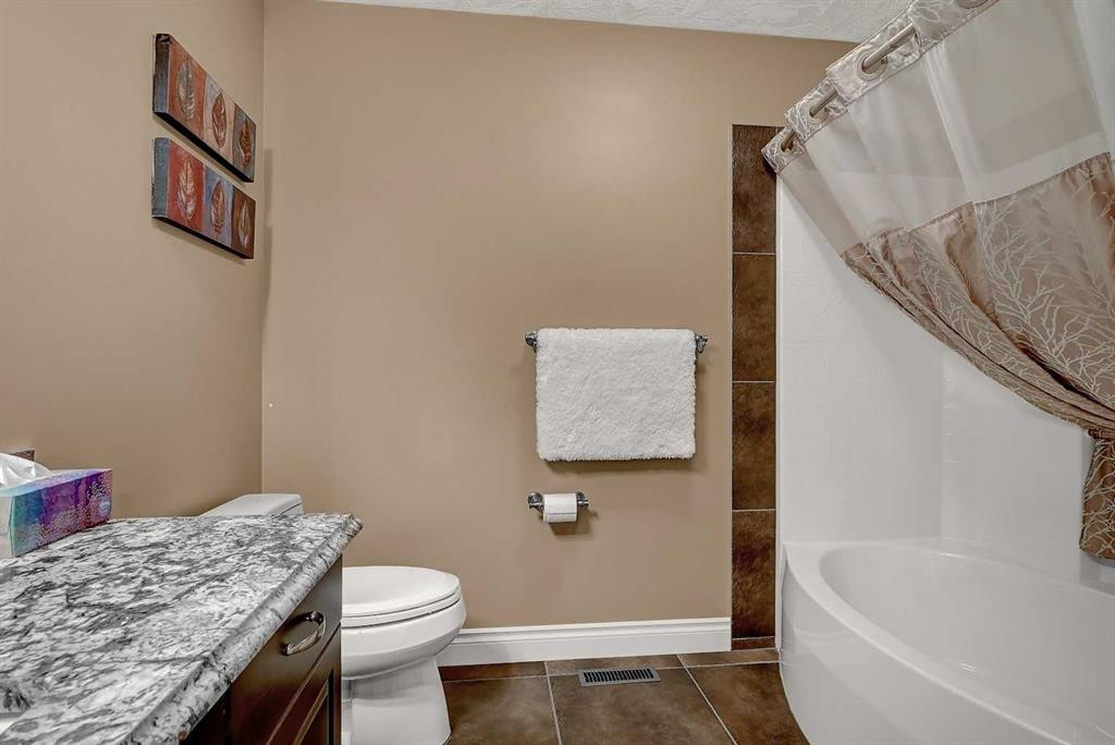 1130 Redlow Drive, Beaverlodge, AB