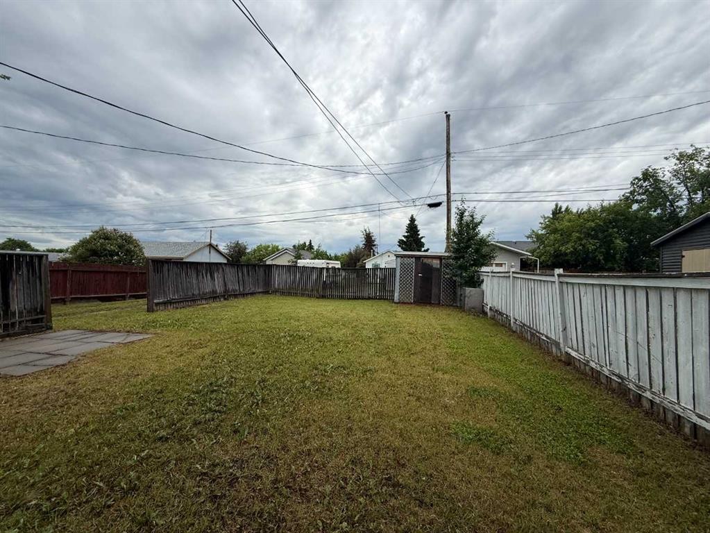 4911 53 Avenue, Grimshaw, AB