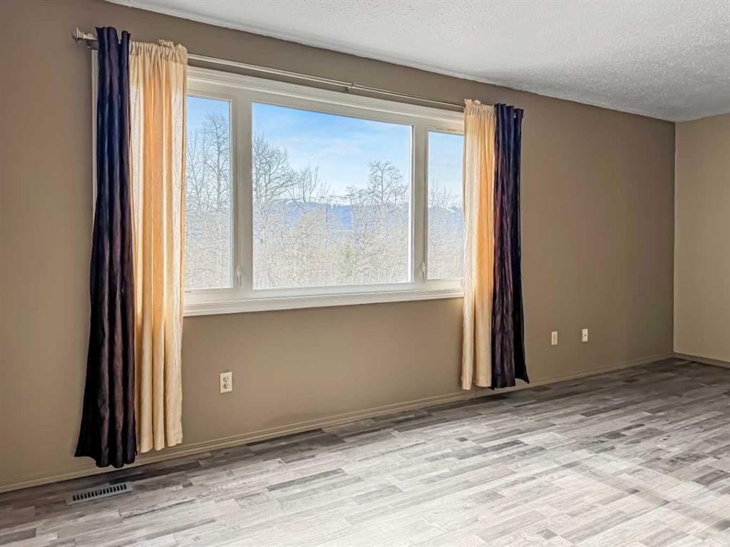 57 97 Avenue, Grande Cache, AB - Indoor Photo Showing Other Room