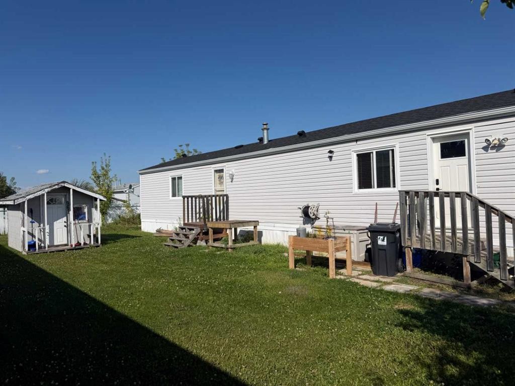 9610 101 Avenue, Clairmont, AB - Outdoor With Exterior