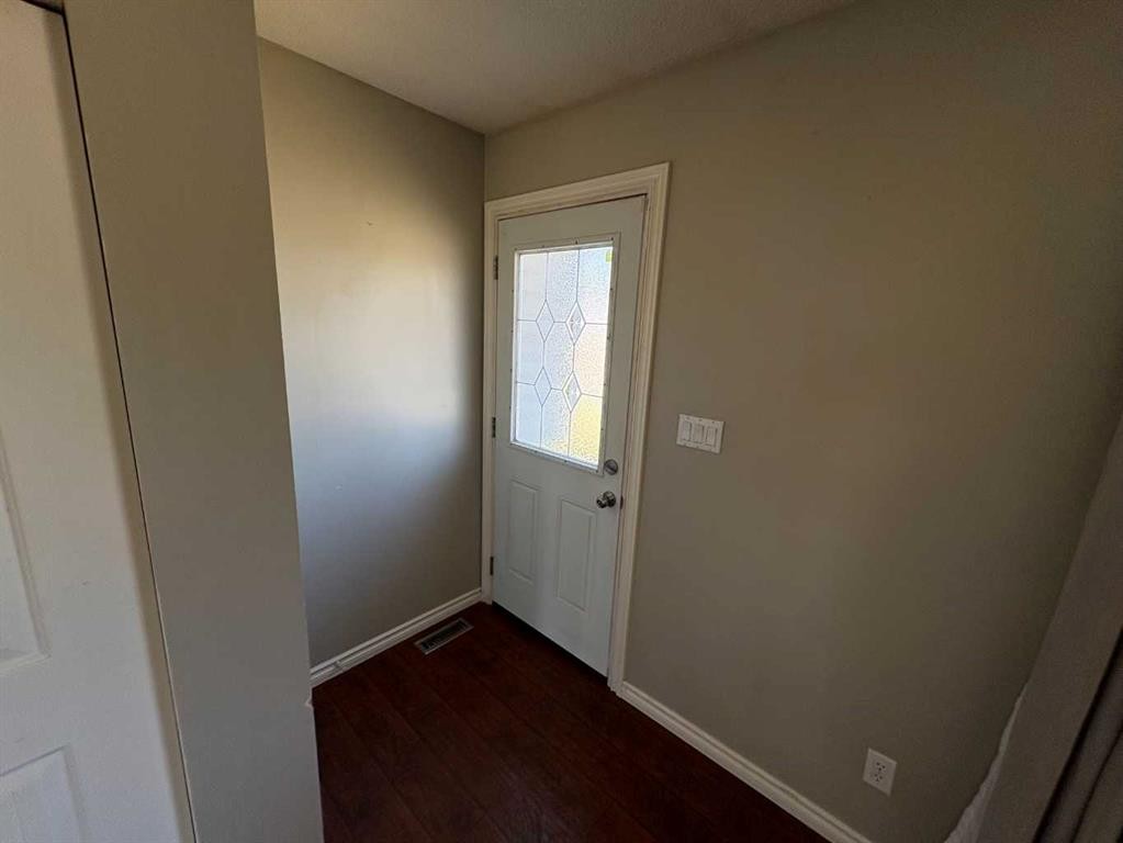9609 77 Avenue, Peace River, AB