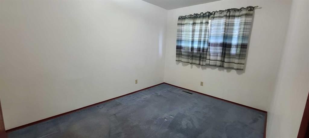 4820 53 Avenue, Grimshaw, AB - Indoor Photo Showing Other Room