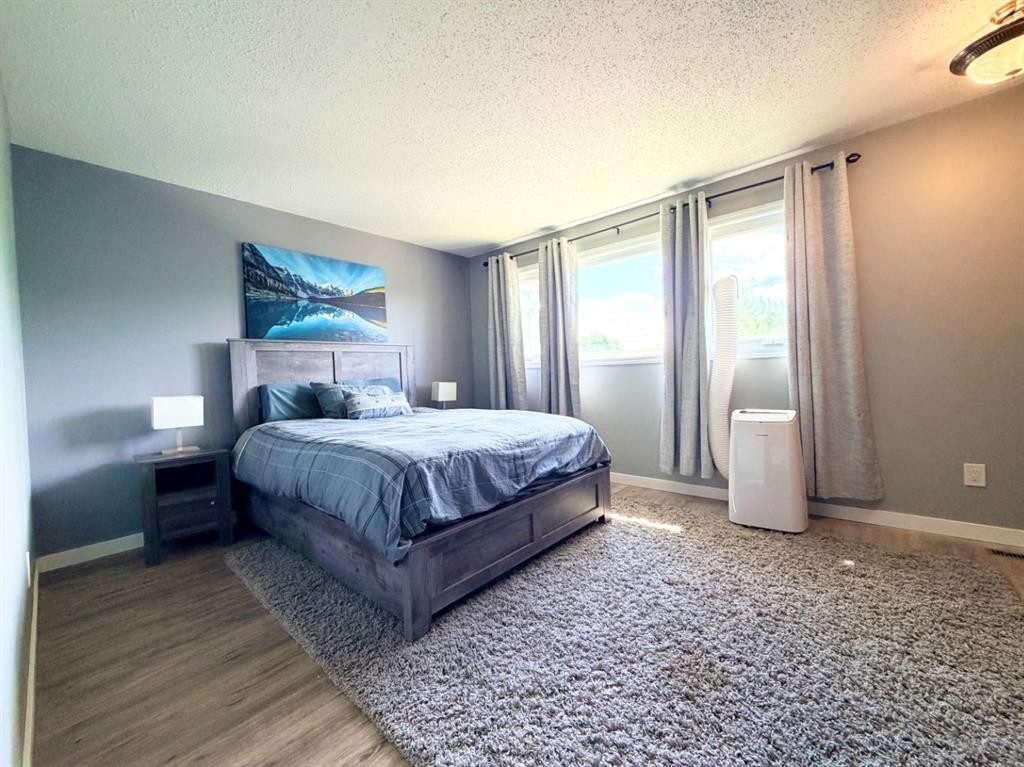 53 97 Avenue, Grande Cache, AB - Indoor Photo Showing Bedroom