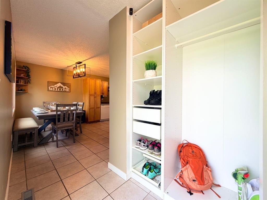 53 97 Avenue, Grande Cache, AB - Indoor